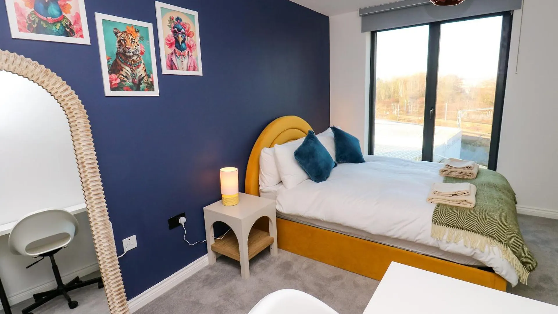 Emerald Retreat Leeds  0*, Leeds (West Yorkshire)